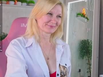 julie lucasss